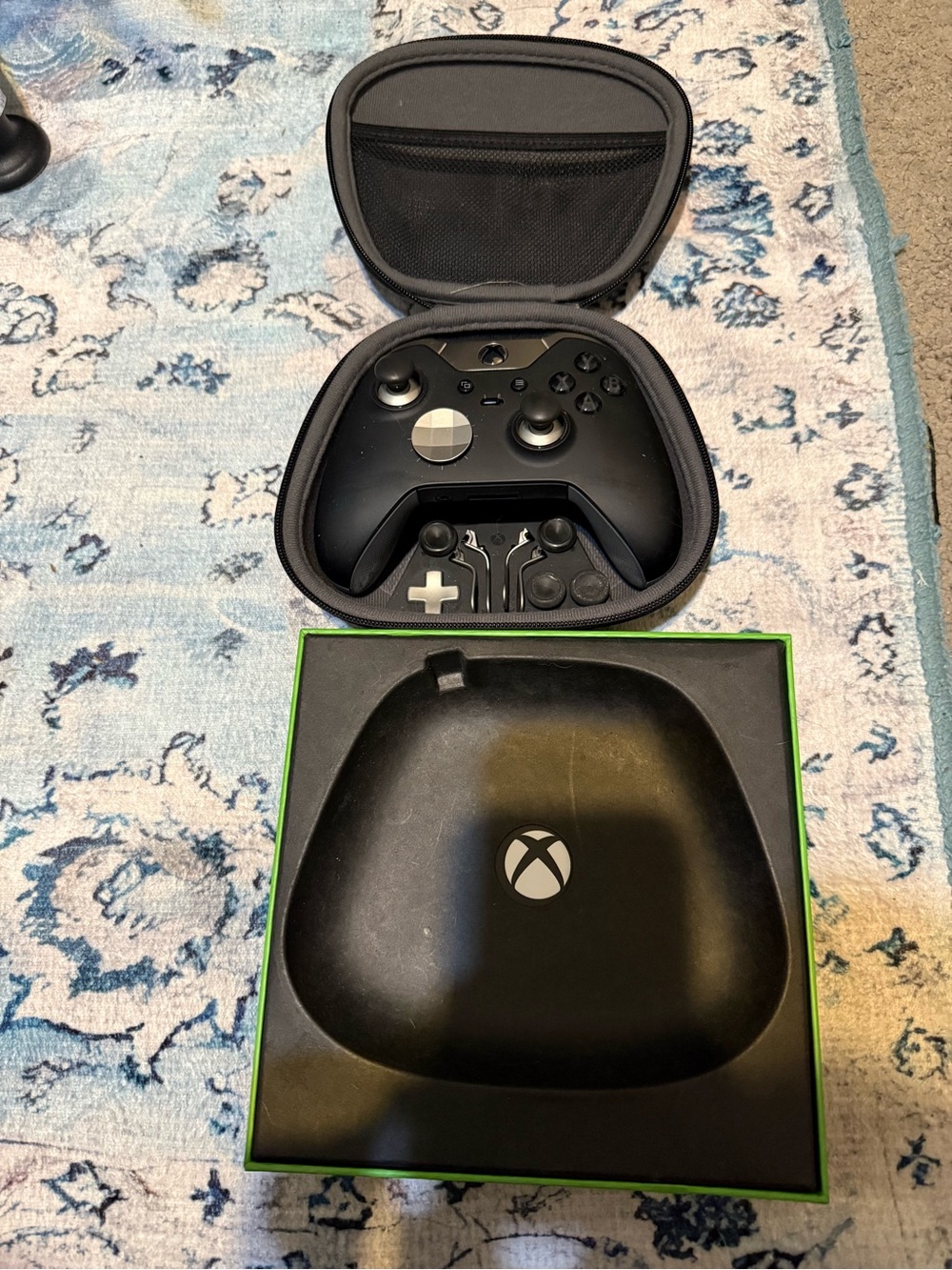 Xbox One Elite Series 1 Wireless Controller w Case & Battery